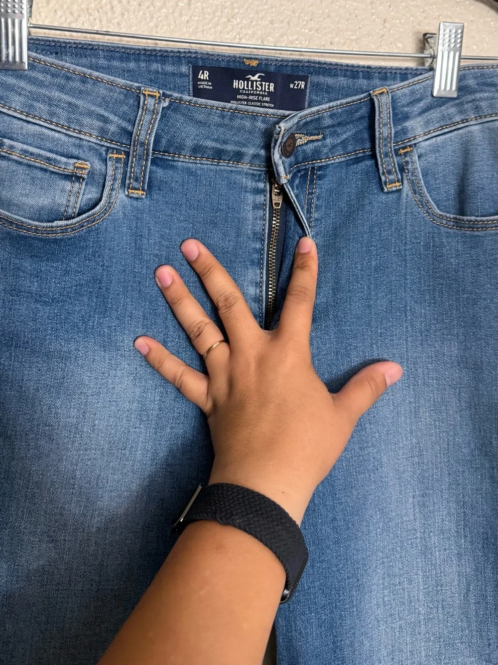 Hollister Y2K Mid-Rise Blue Flare bell bottom Jeans size 4R